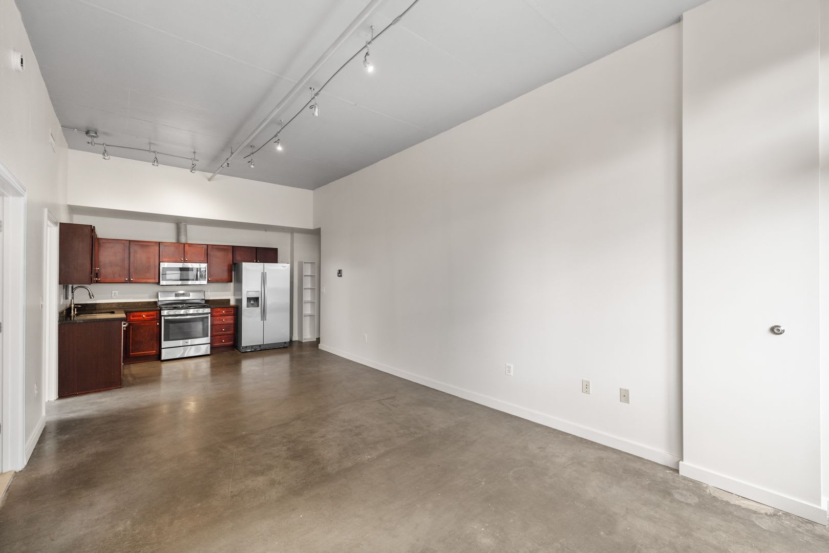 Columbia Heights Loft – photo 3