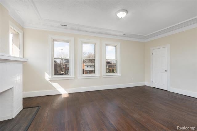 3217 Elmhurst Street – photo 4