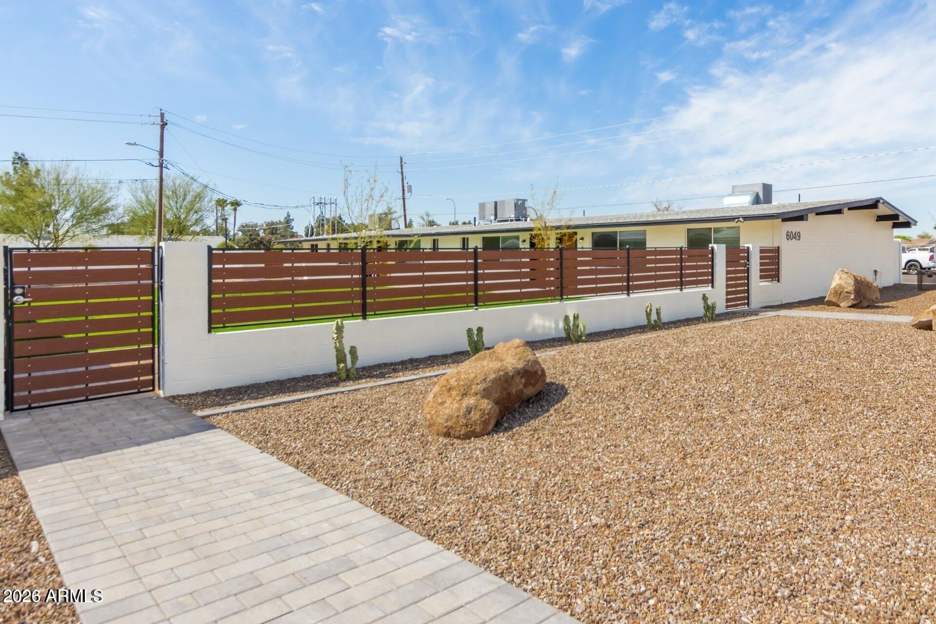 6049 W Laurie Lane – photo 1