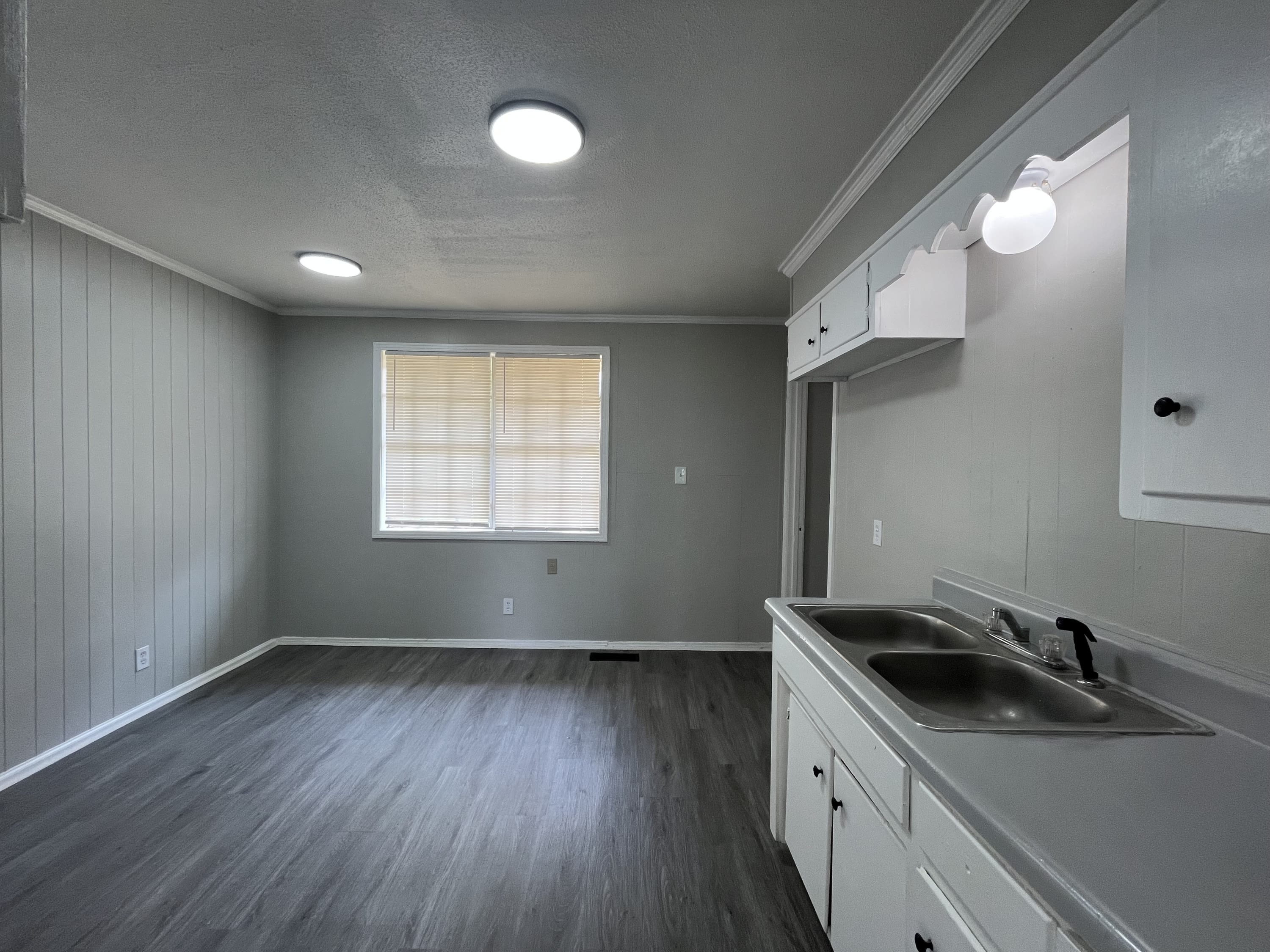 606 Austin St – photo 4