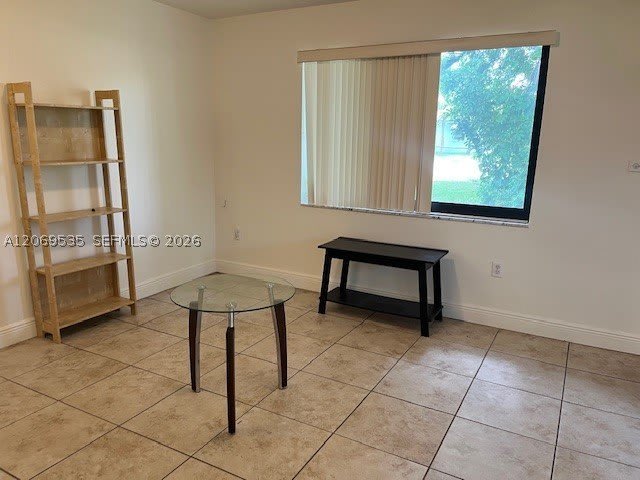 4605 SW 65th Ave – photo 4