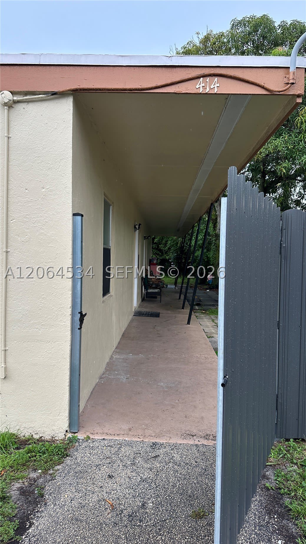 414 NW 15th Way – photo 2
