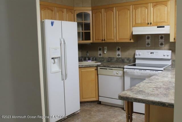 134 Amberly Drive – photo 2