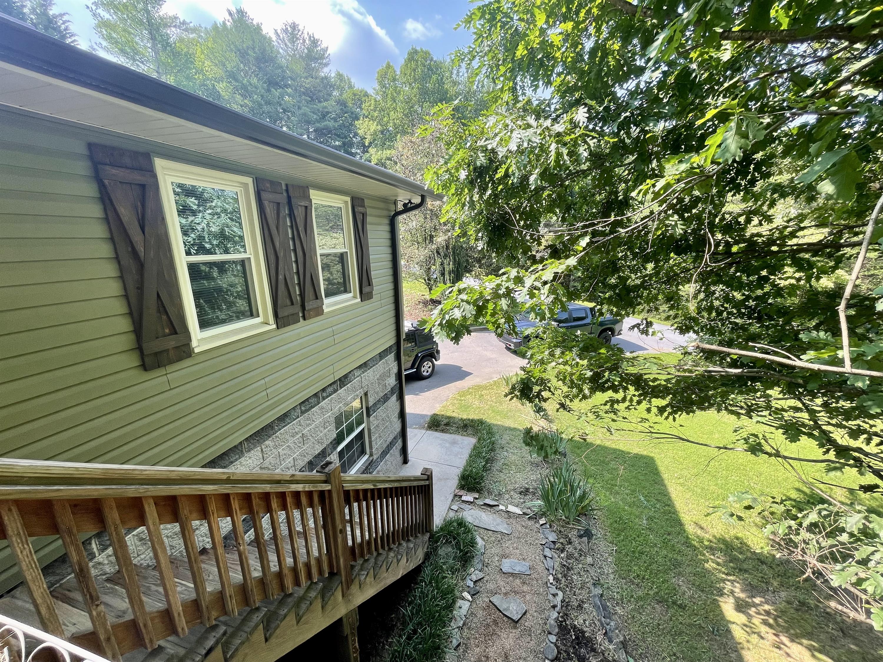 225 Darnell Lane – photo 2