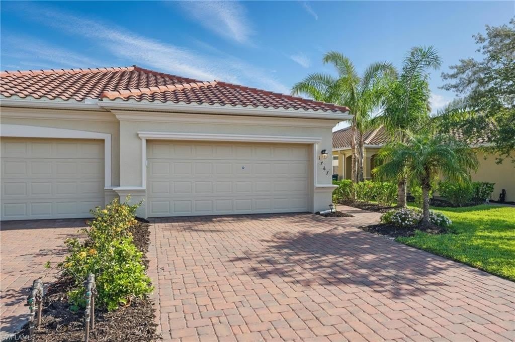 1767 Alameda Dr – photo 3