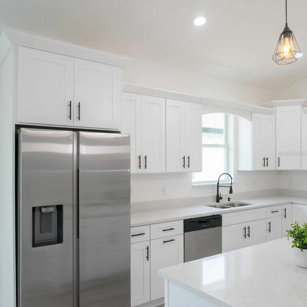 8926 N Orleans Avenue – photo 3