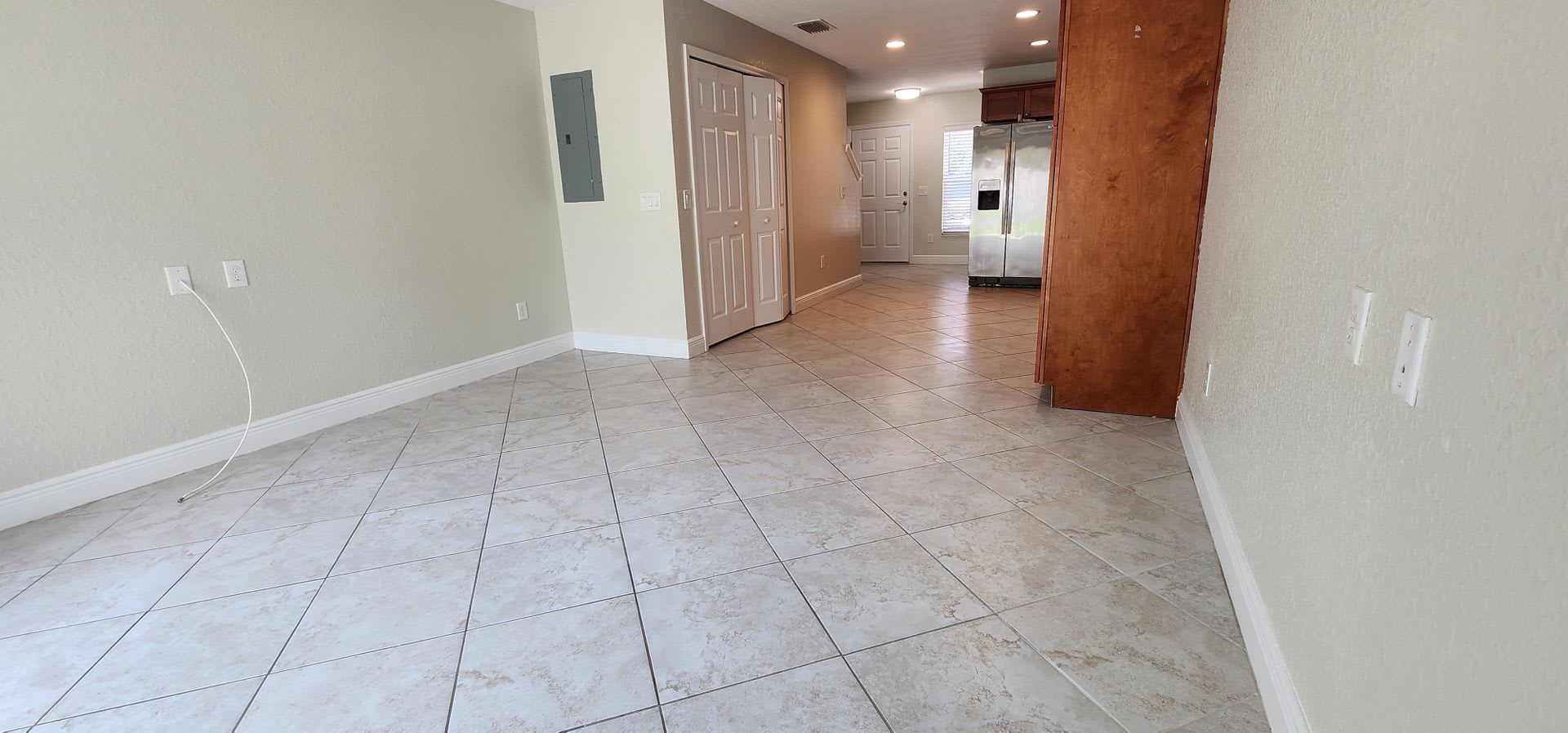 Special One Month Fee Immediate Move In Gorgeous 2 Bedroom 2 5 – photo 4