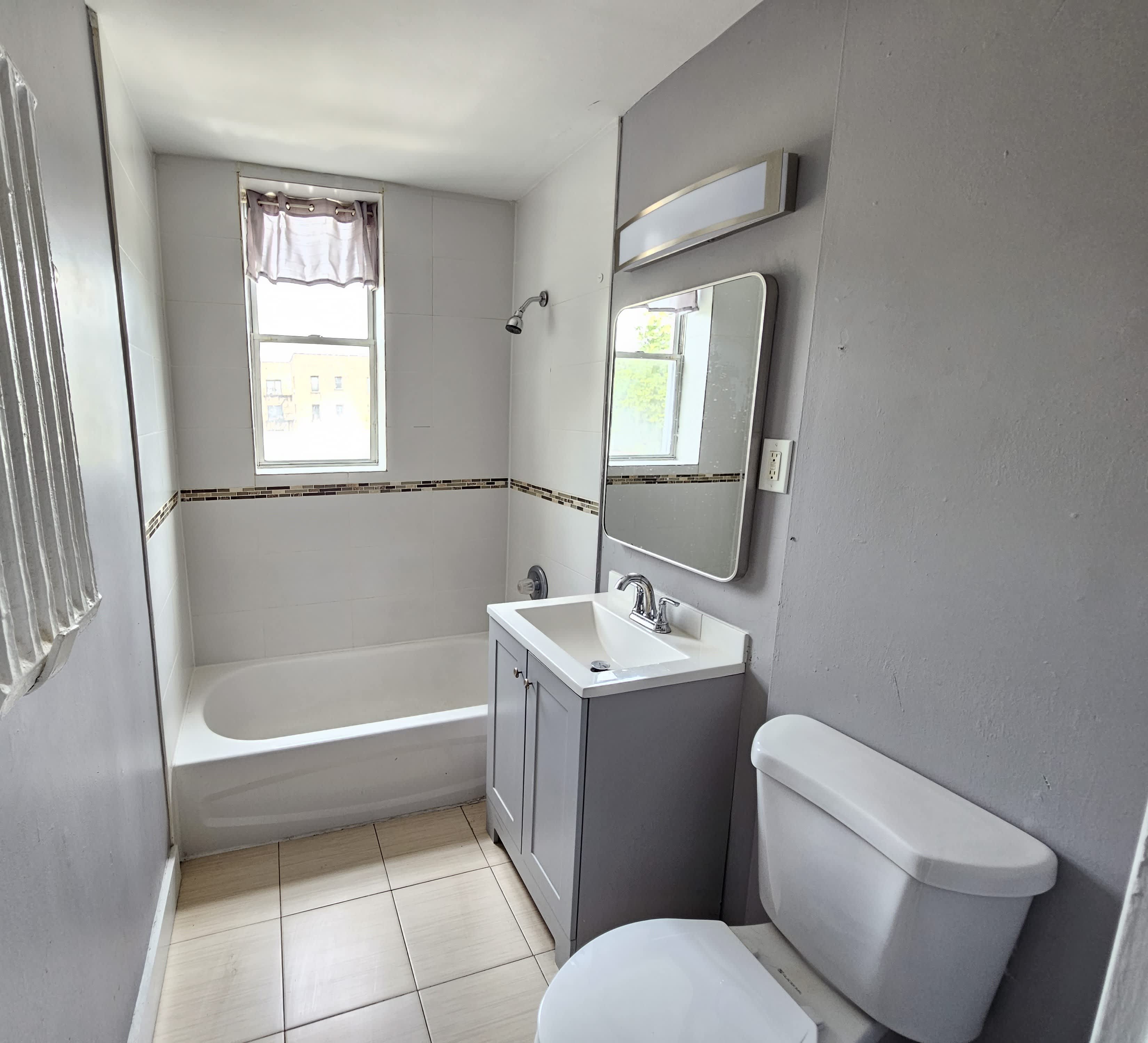 317 William St – photo 5