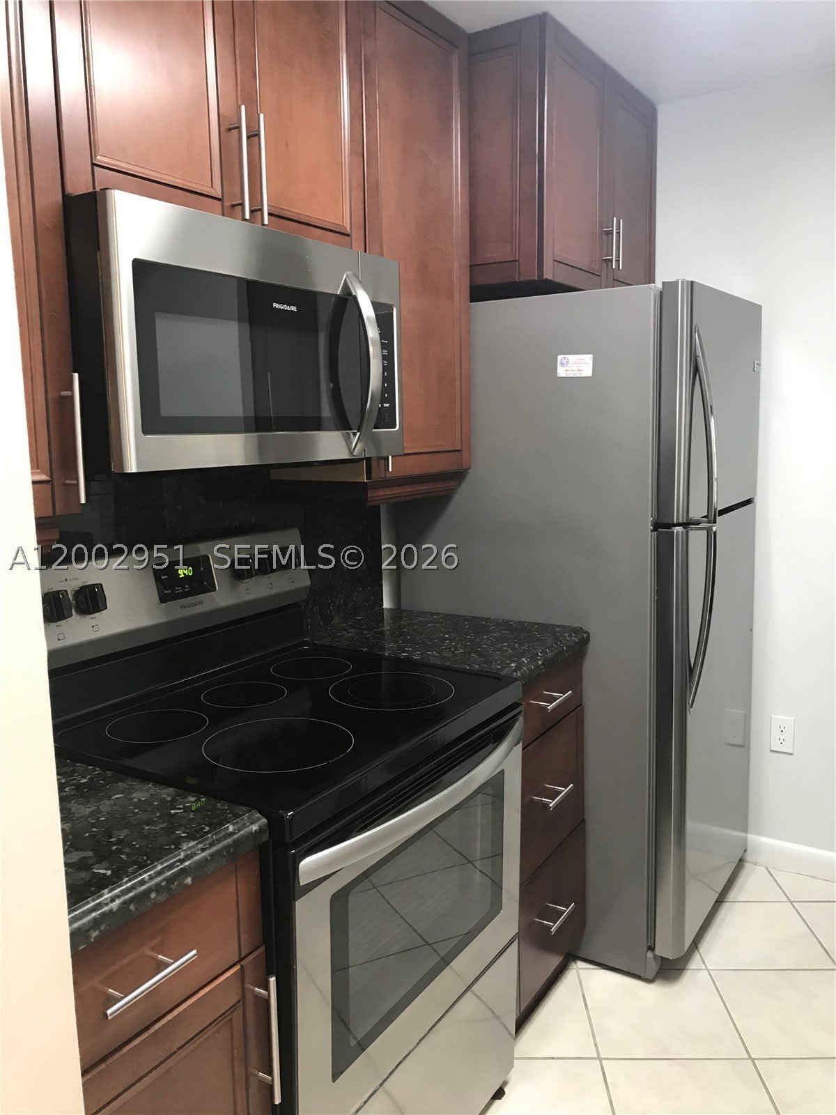 7075 NW 186th St – photo 1