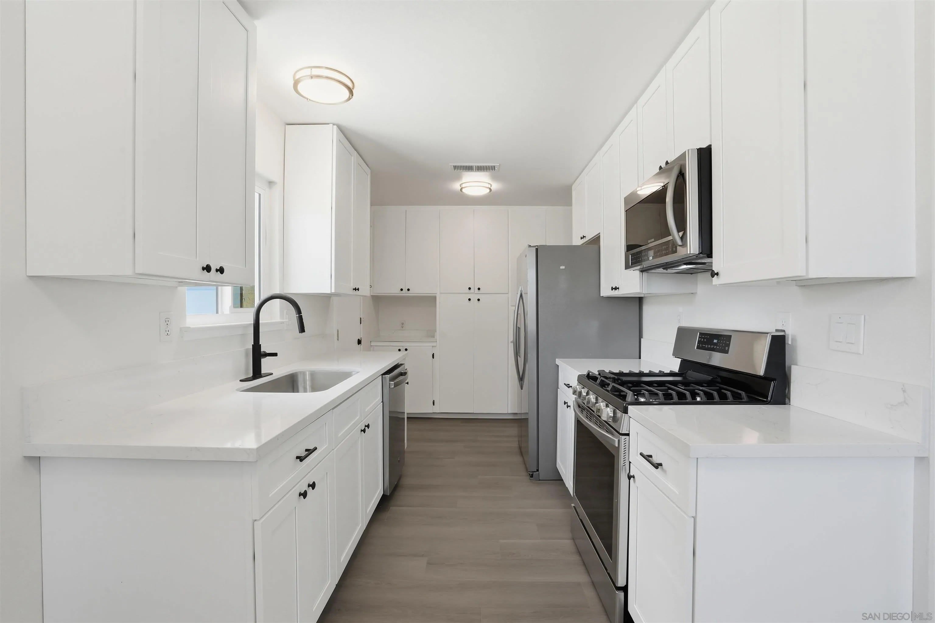 2386 San Bernardo – photo 3