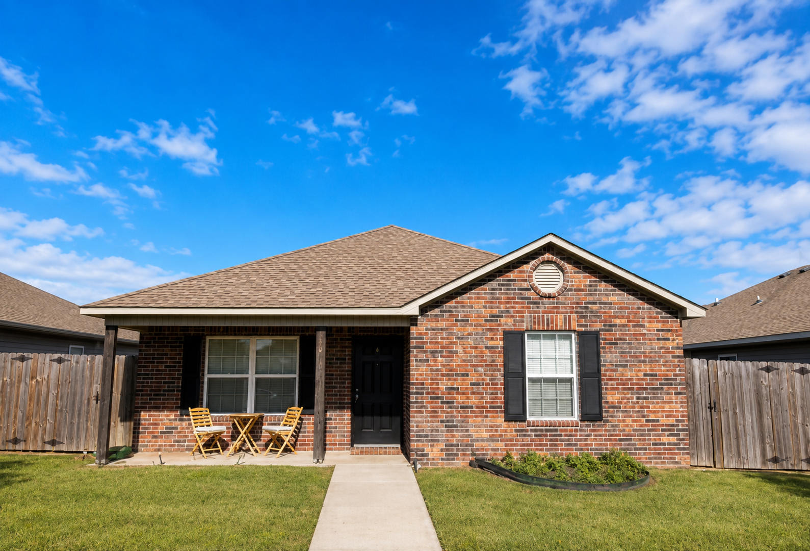 3 Bedroom 2 Bath Brick Home Up to $130/month towards Electric – photo 1