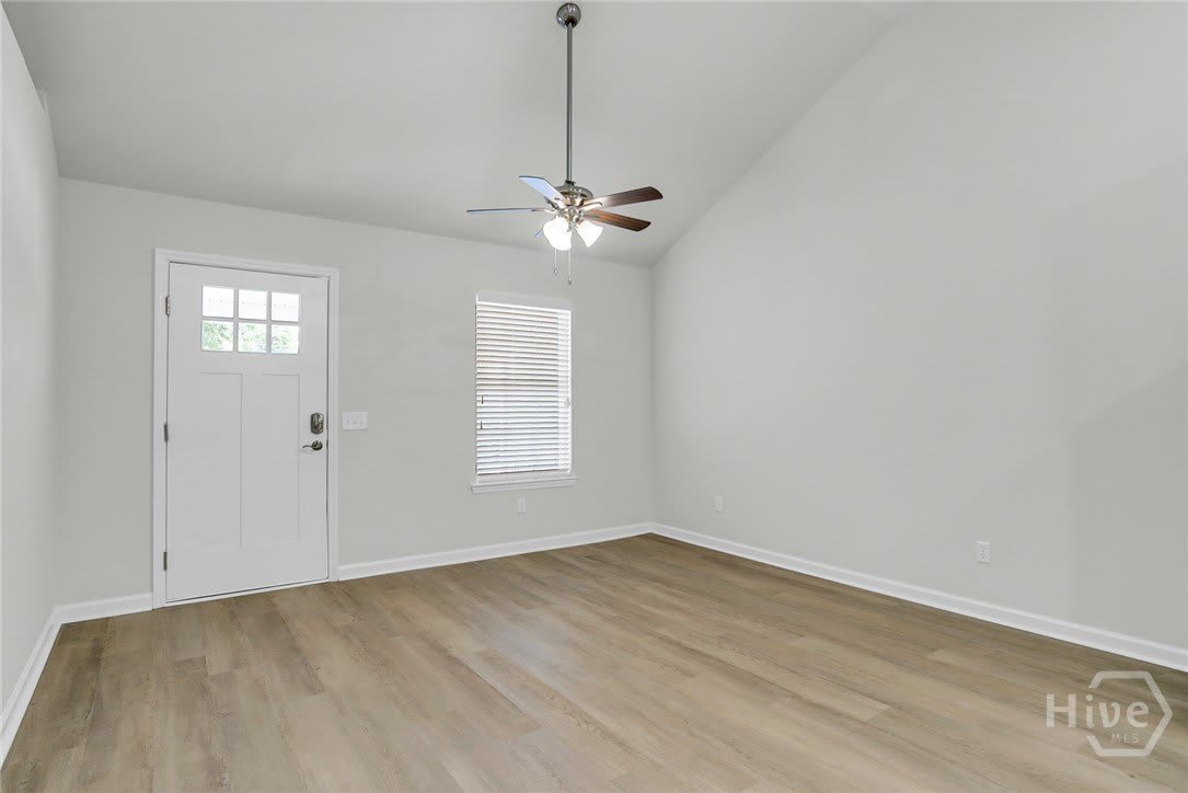 2108 California Avenue – photo 3