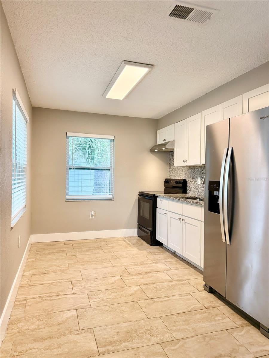 7132 OAKWOOD Drive – photo 3