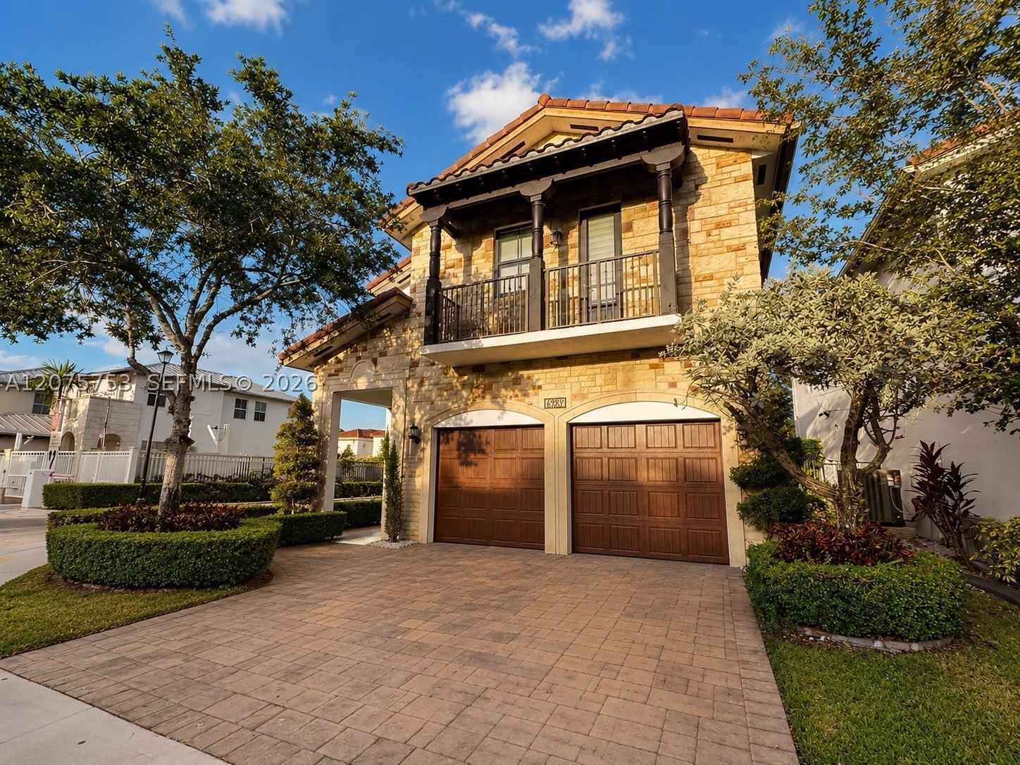 6989 NW 104th Ct – photo 1