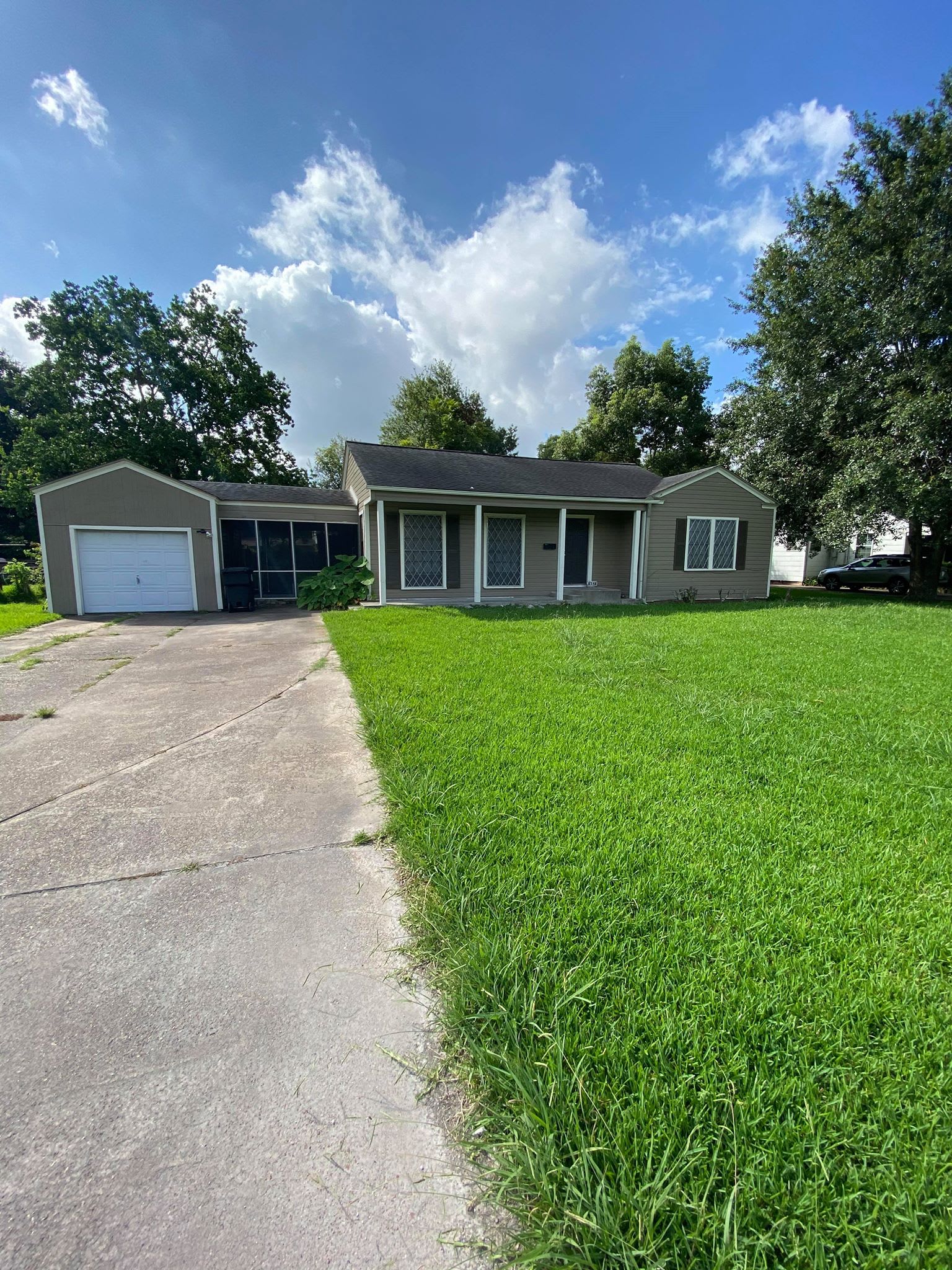 6346 Monroe St – photo 2