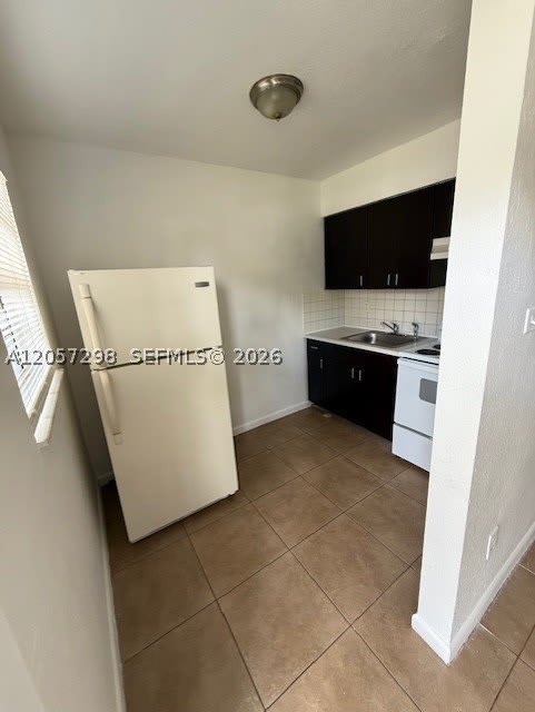2554 NW 14th St – photo 3