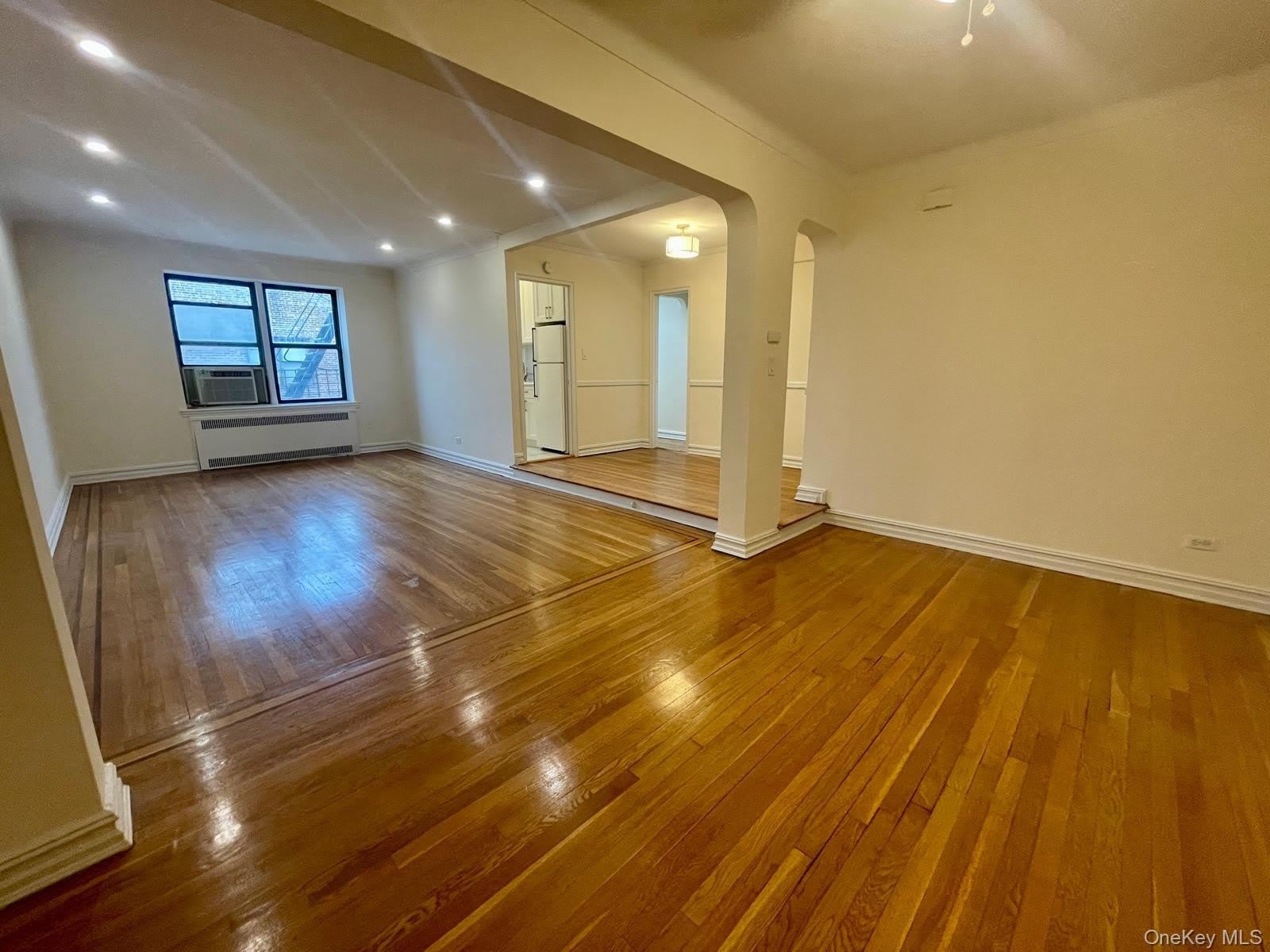 35 35 75 Street – photo 3