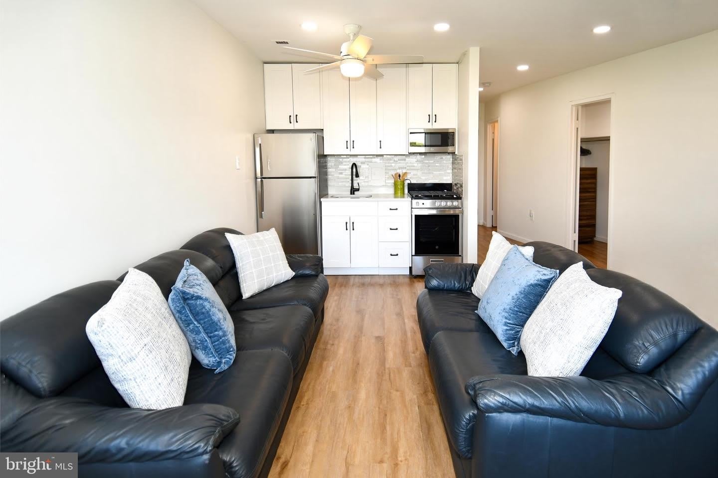 10201 GROSVENOR PL #1702 – photo 3