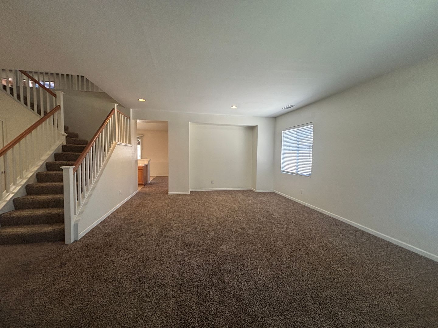 Grand East Lancaster Home – photo 3