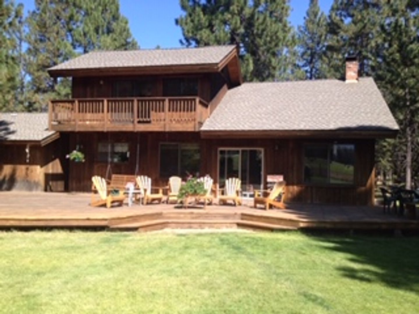 Live in Beautiful Sisters Oregon for the Winter – photo 1