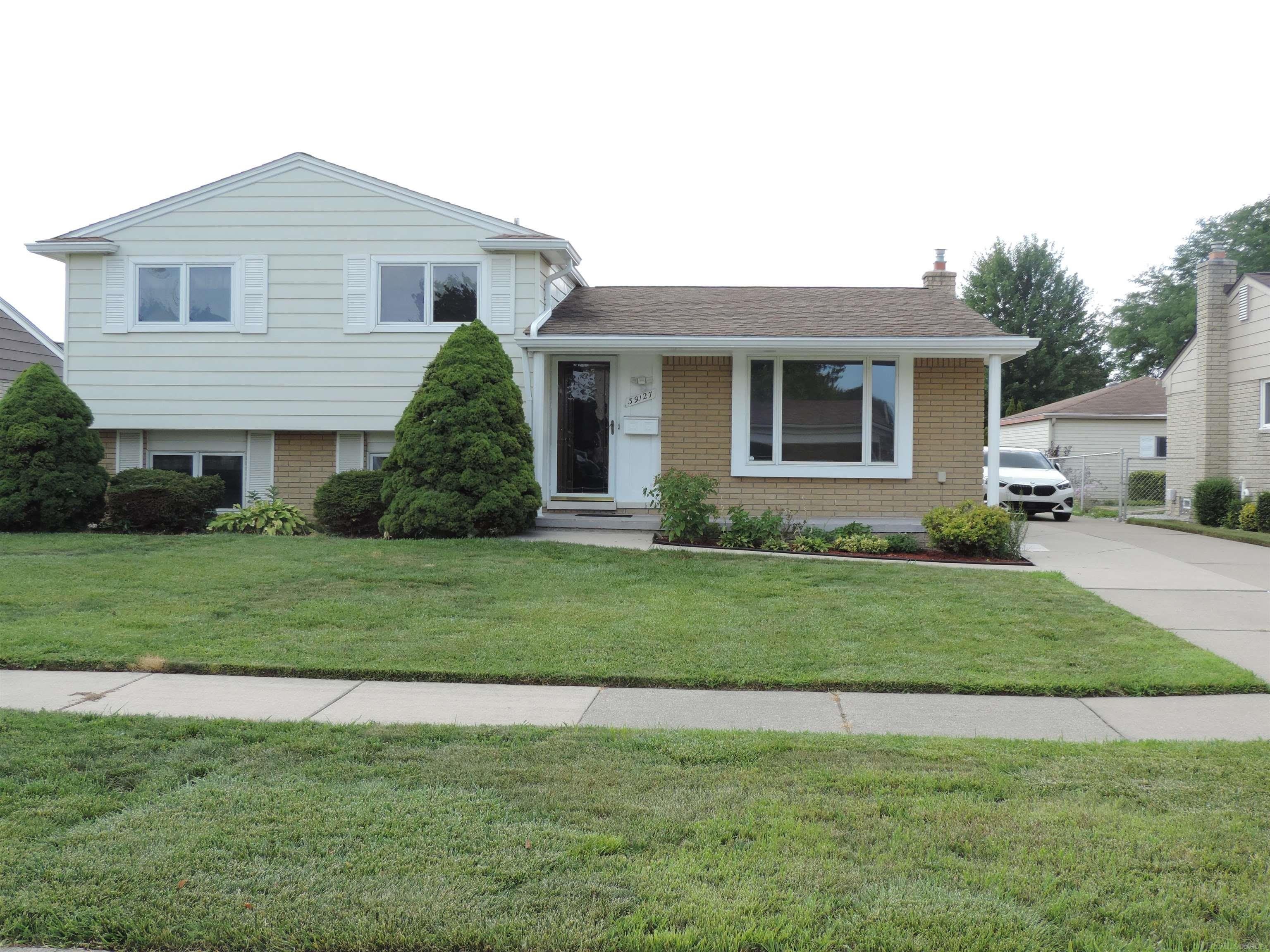 39127 Hyland Drive – photo 2