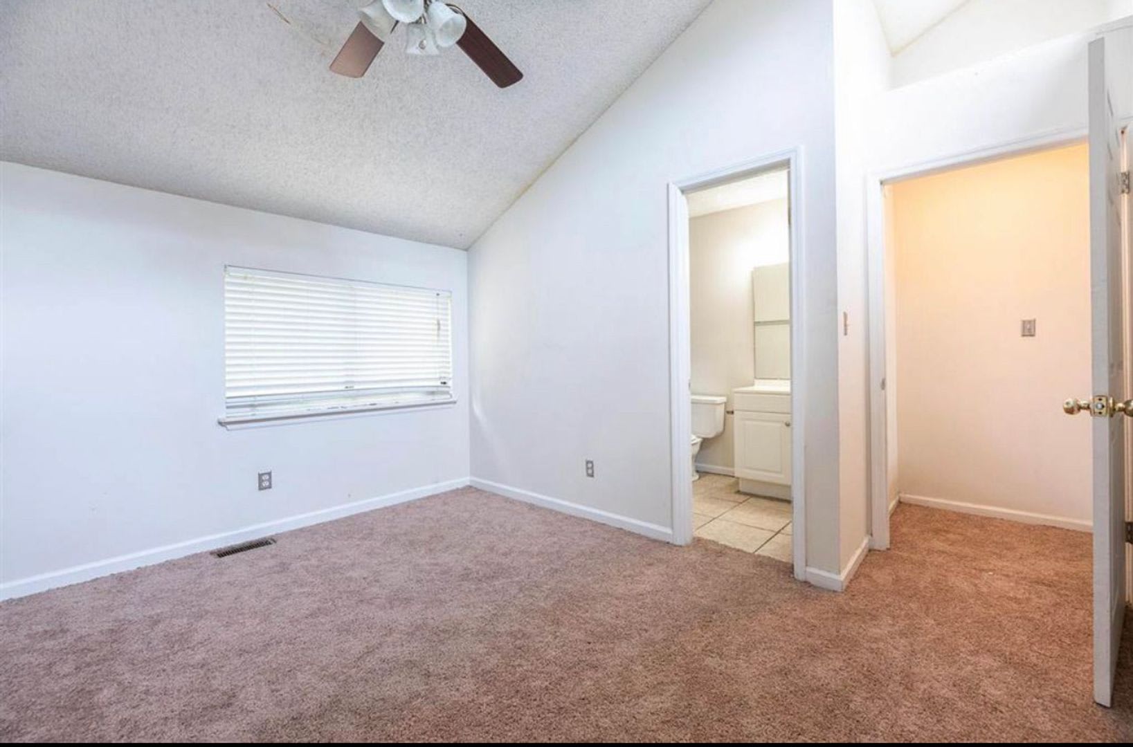 2400 Sandpiper St – photo 2