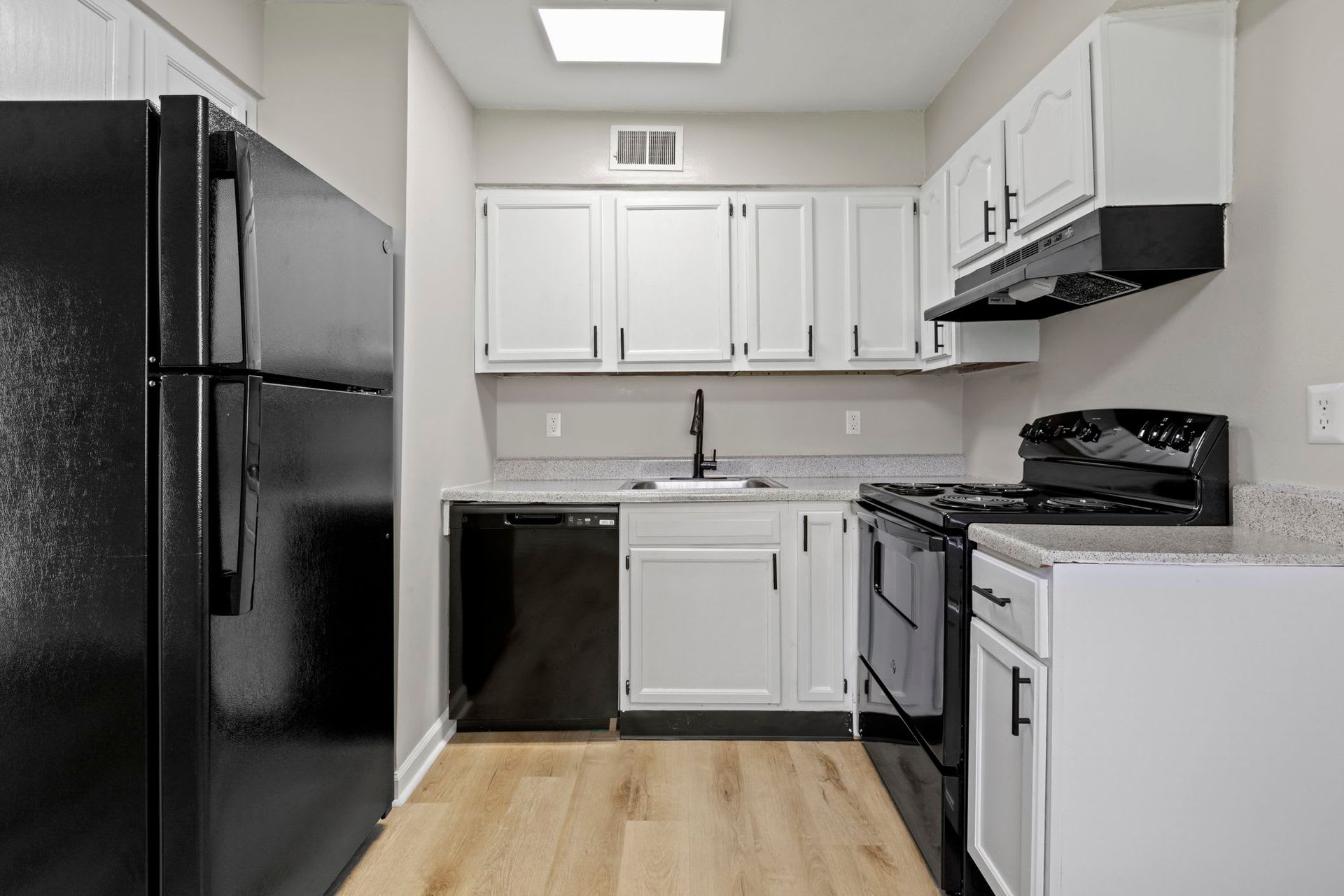 The Hills Apartment Homes – photo 1