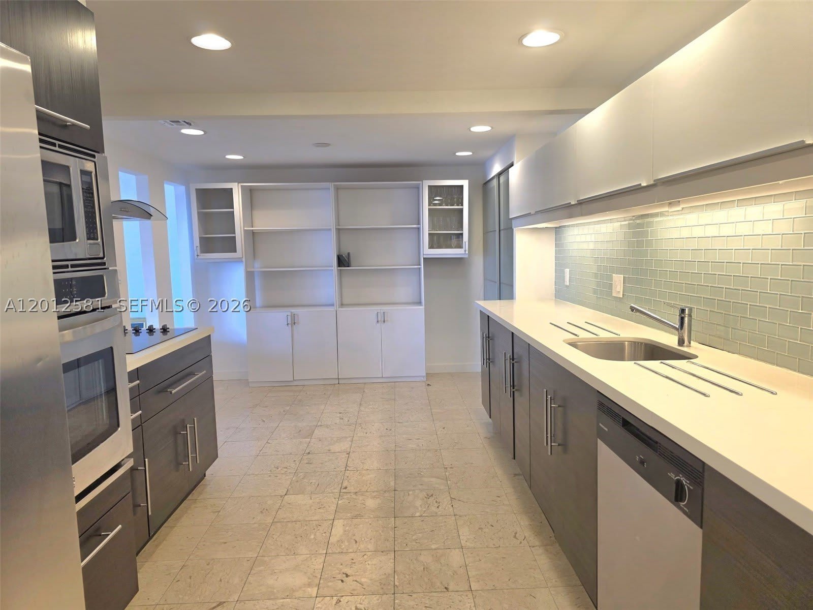 1800 NE 114th St – photo 5