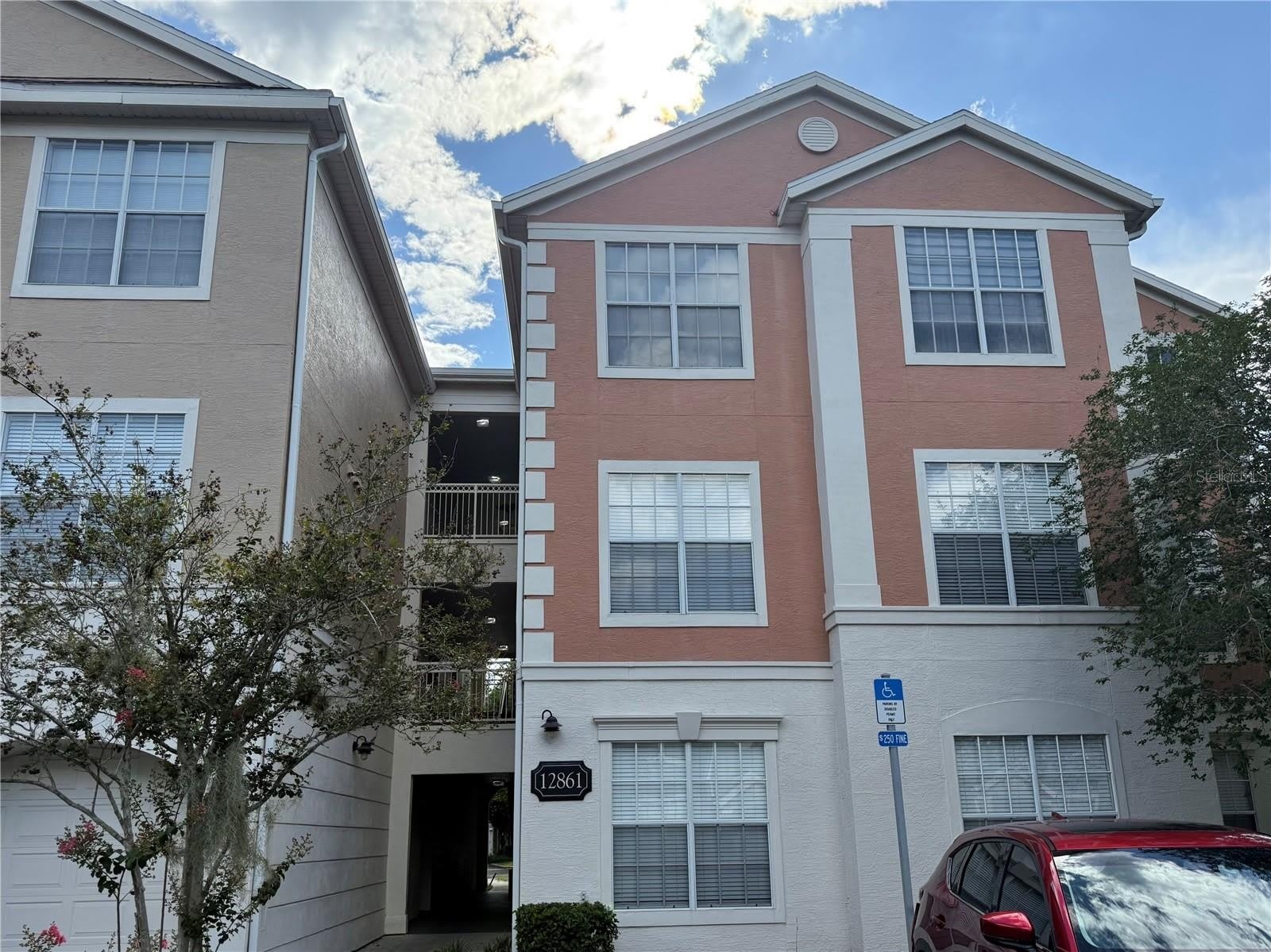 12861 MADISON POINTE Circle – photo 1