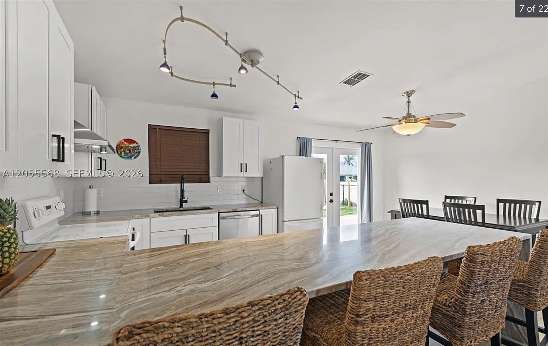 320 SE 26 TERRACE – photo 5
