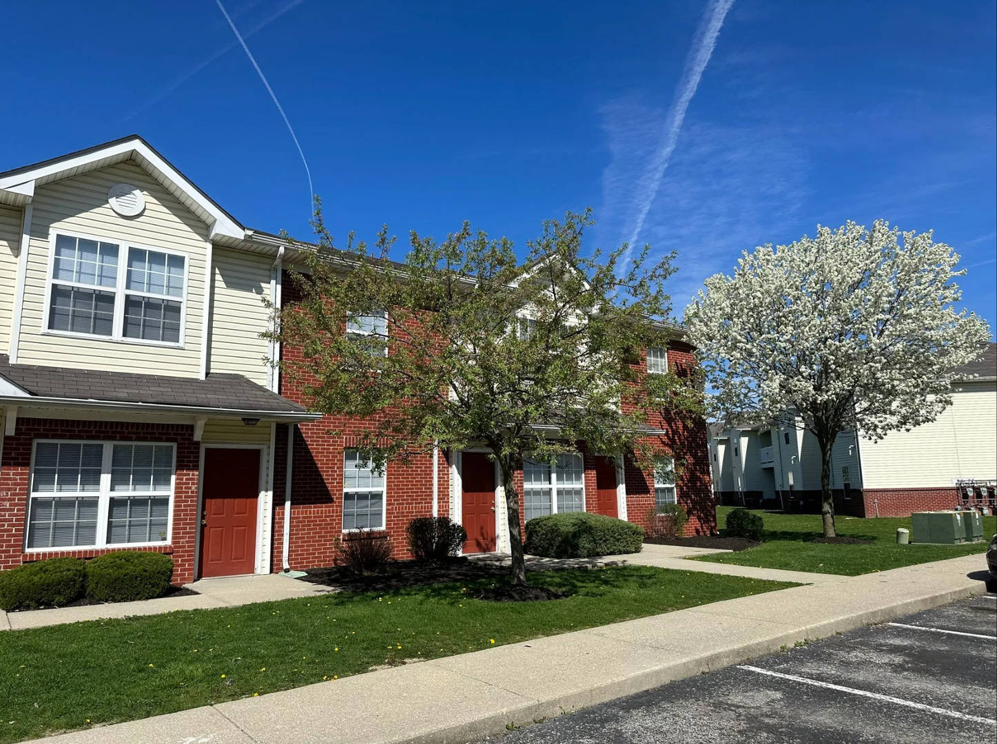 Beautiful Beech Grove Community********** Rent $1,325/month*********Quiet Culdesac Neighborhood – photo 3