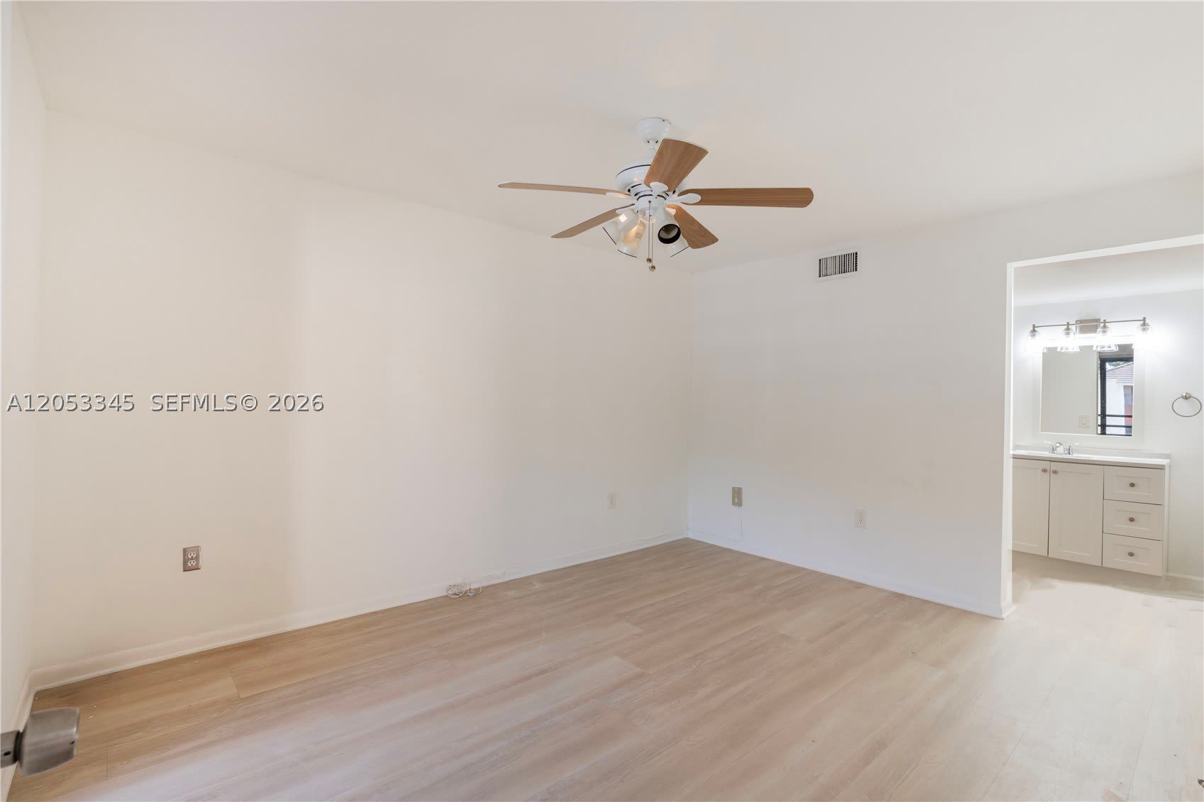 20260 NE 3rd Ct – photo 5