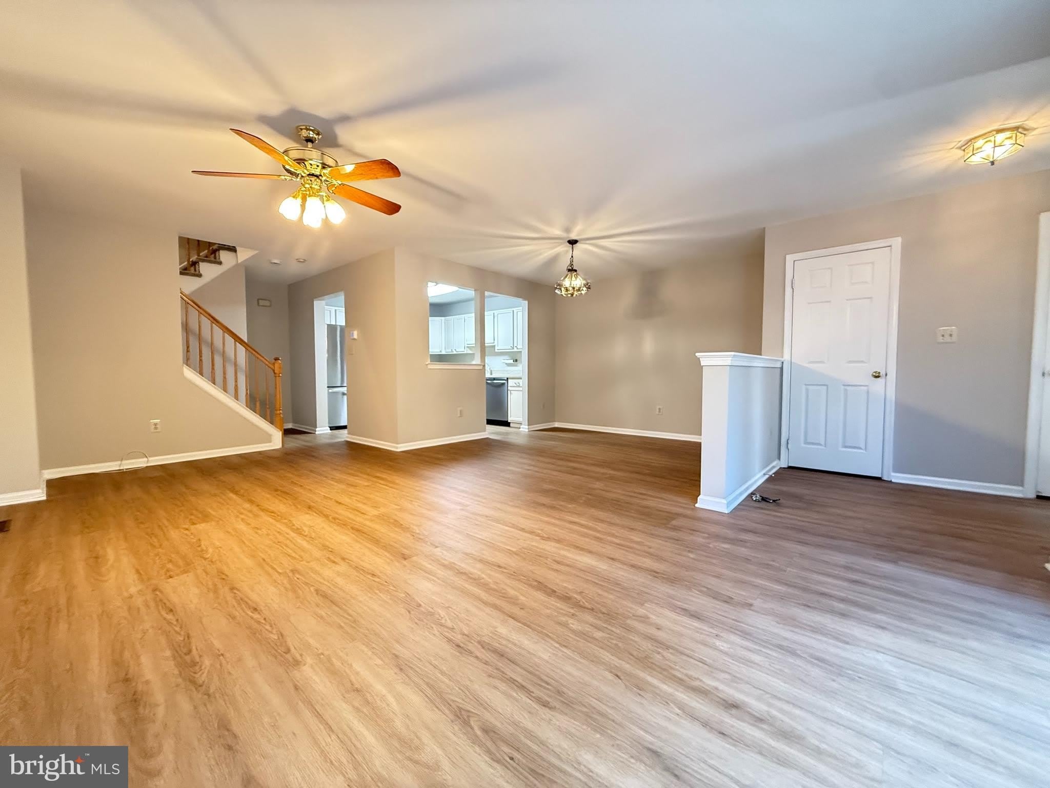 9408 SHEFFIELD – photo 3