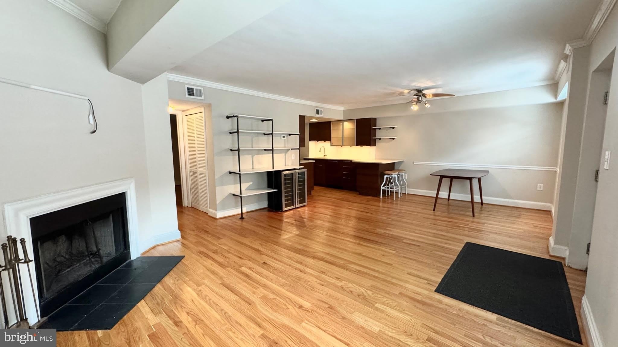 523 8TH Street NE – photo 4