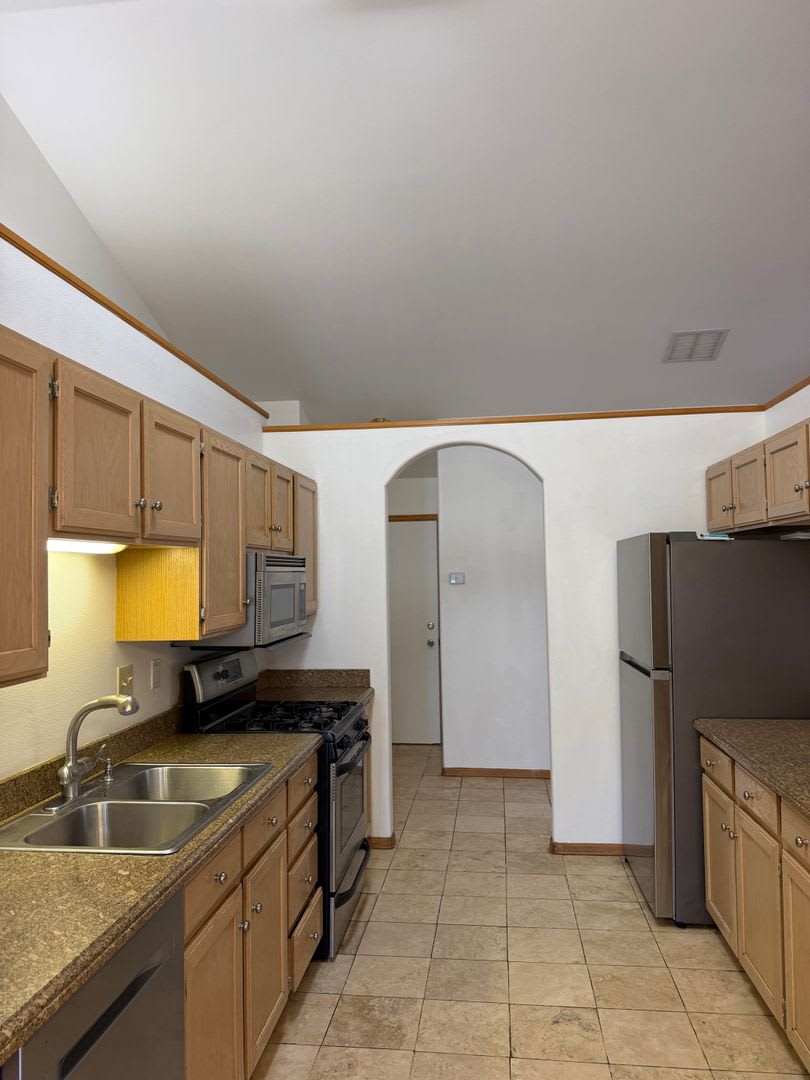 Three Bedroom Two Bath Home in Castle Valley Ranch – photo 4