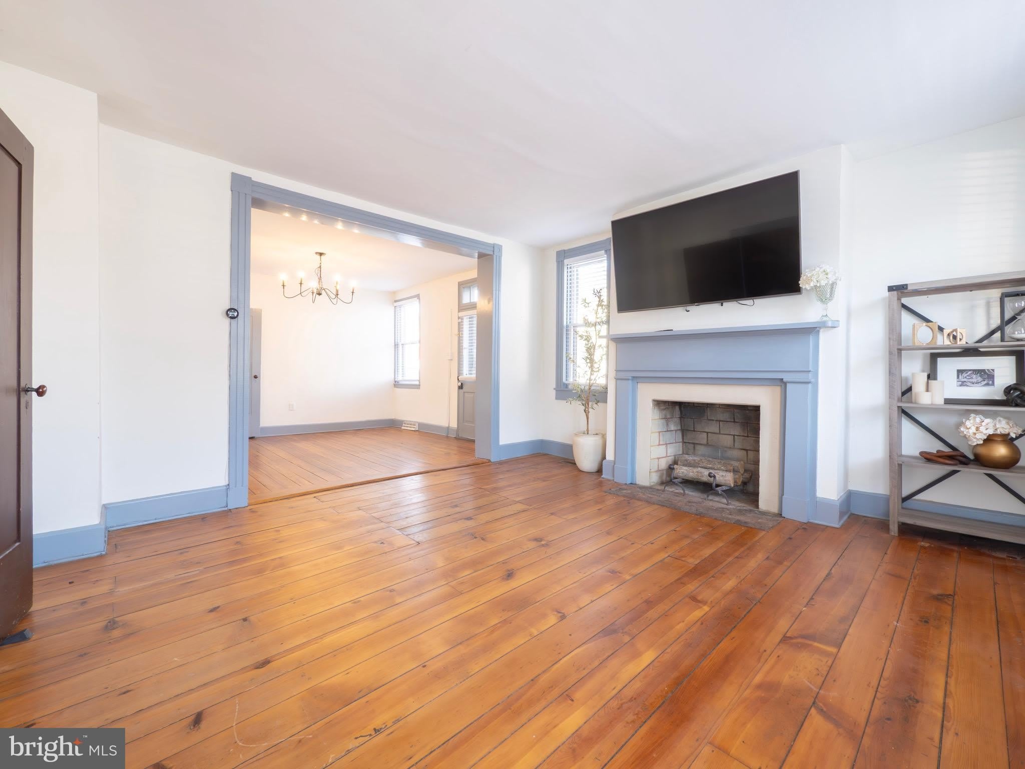 703 S LOUDOUN Street – photo 5