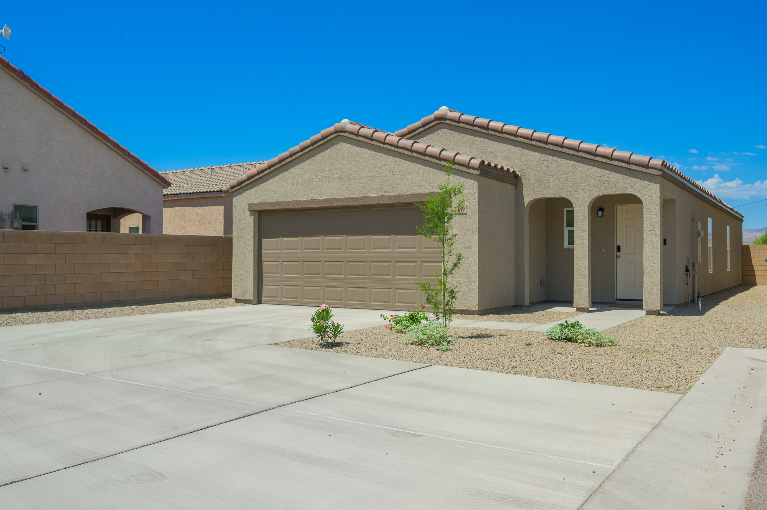 2389 Cottonwood Drive – photo 1