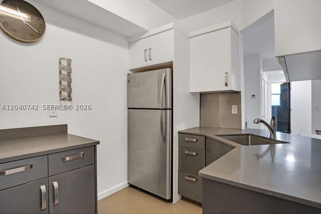 747 Michigan Ave – photo 5