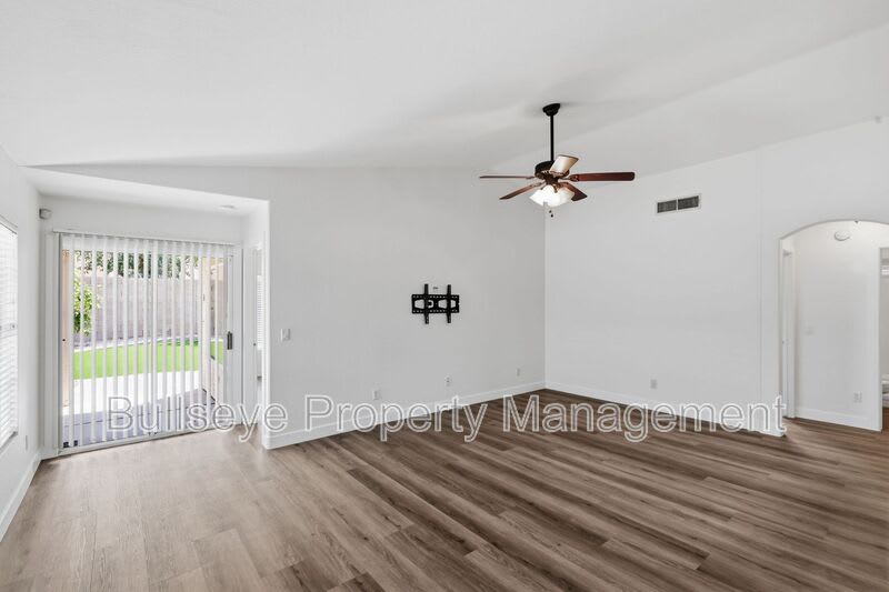 1449 S. St Paul – photo 4