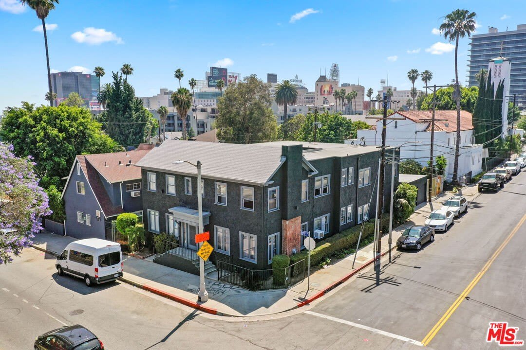 1777 N Gower St – photo 5