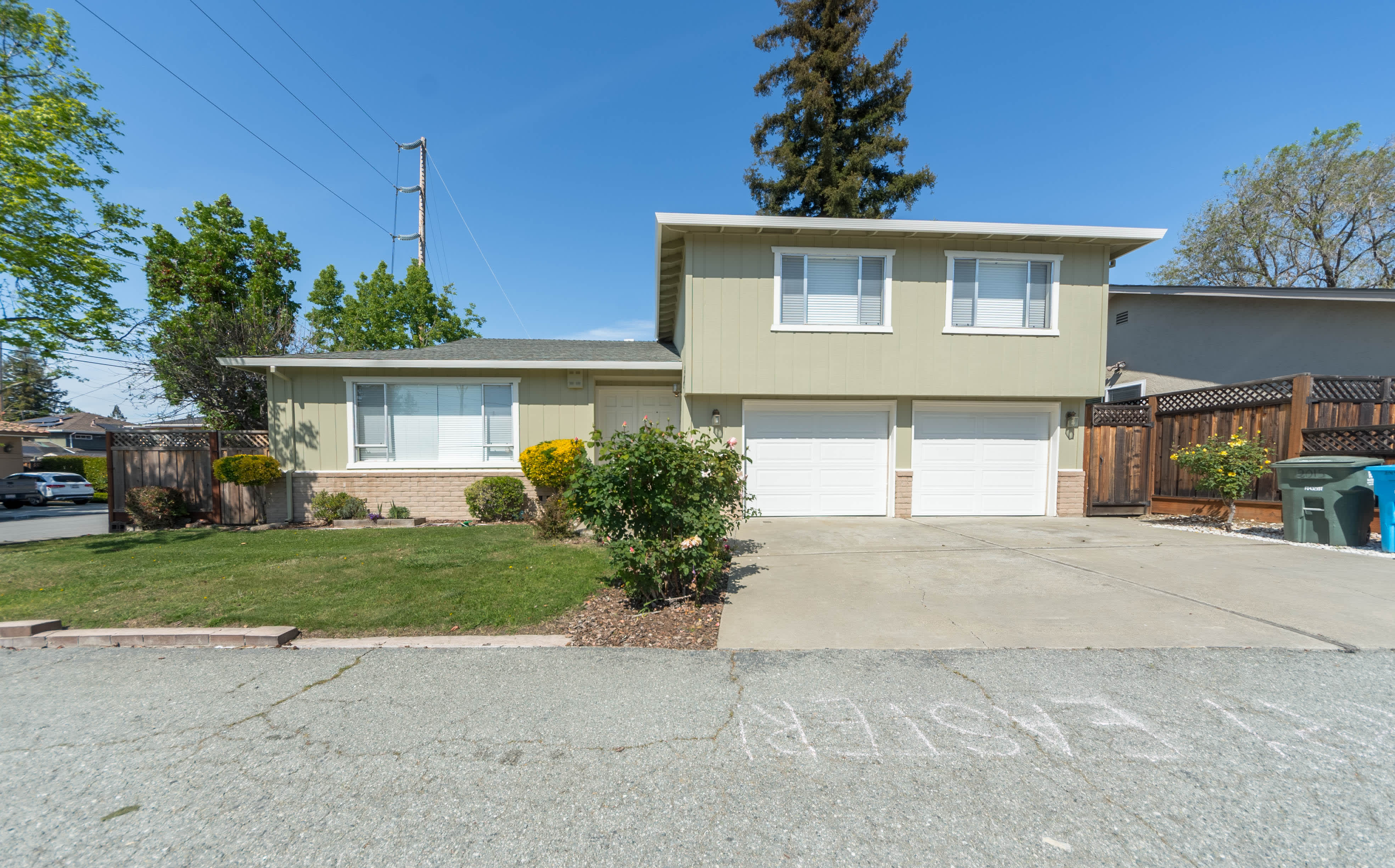 2015 Hull Ave – photo 1