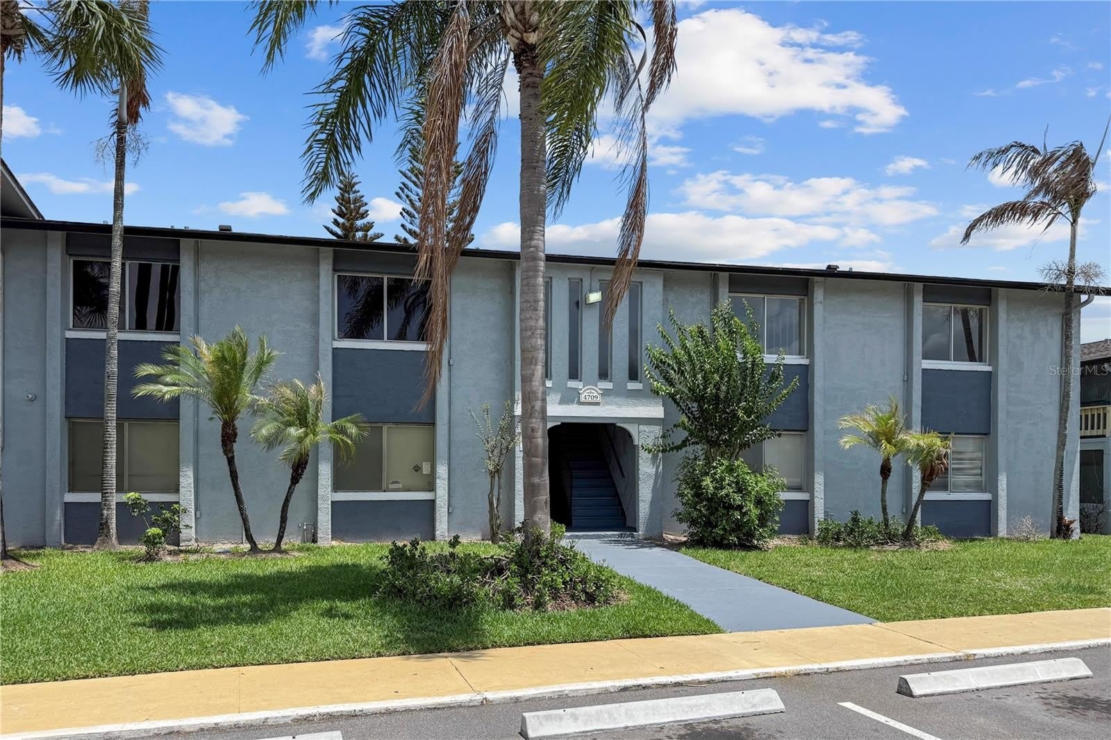 4709 S TEXAS Avenue – photo 2