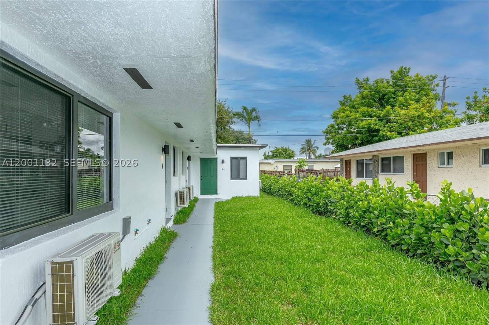 6125 SW 40th Ct – photo 1