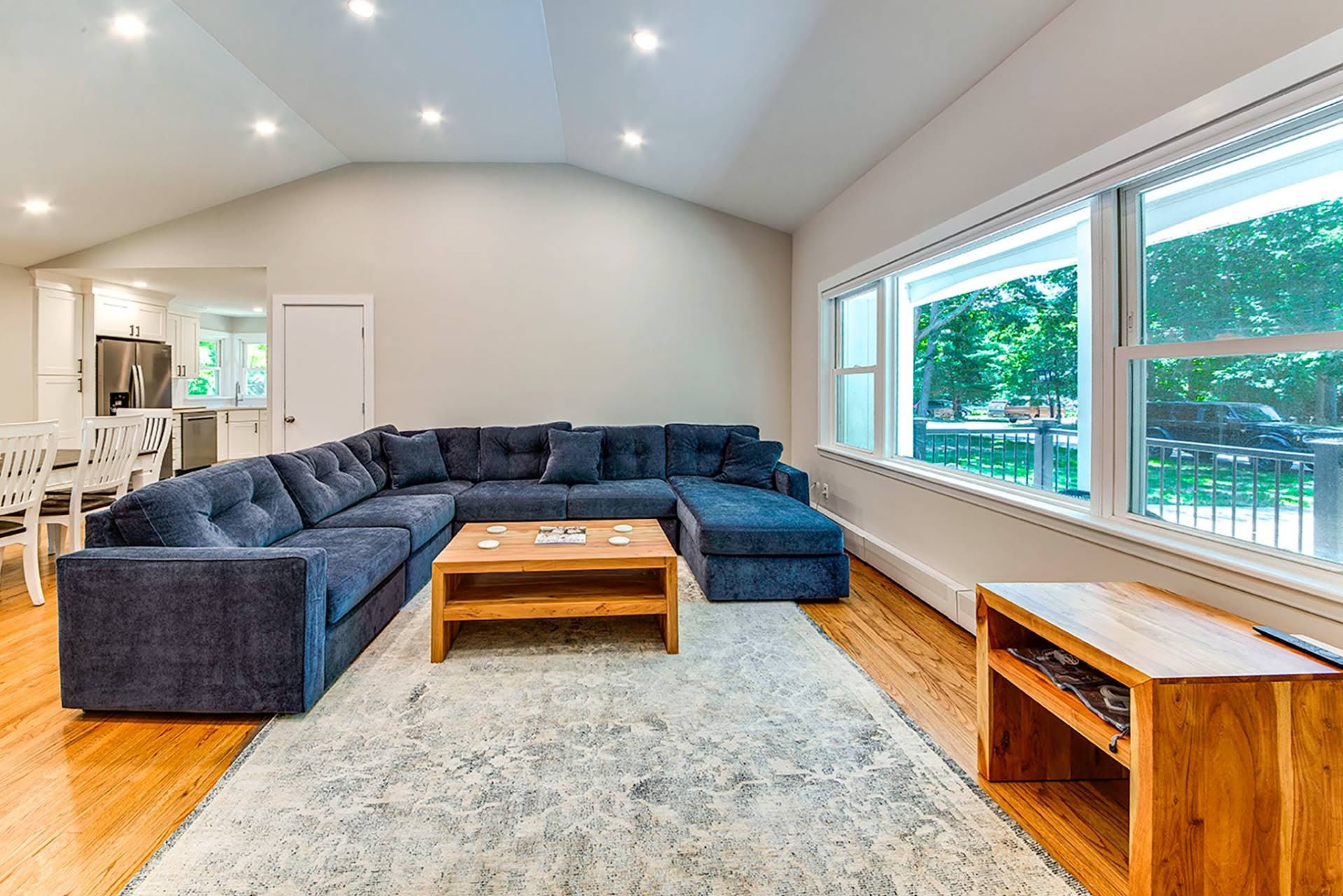 33 Richardson Avenue – photo 3