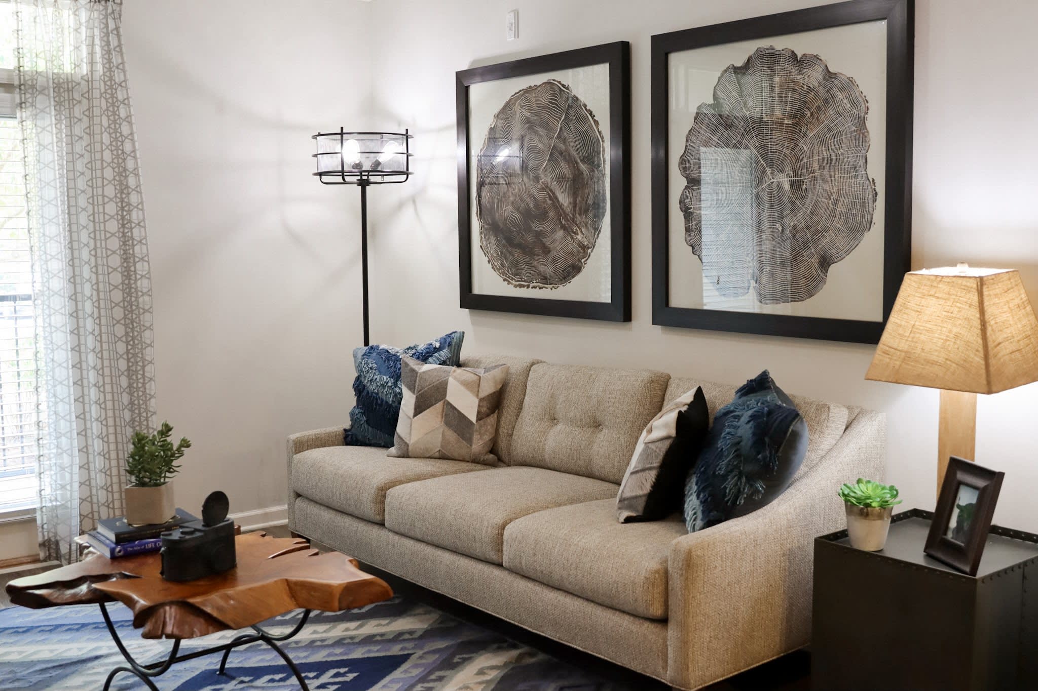 The Crest at Laurel Canyon – photo 4