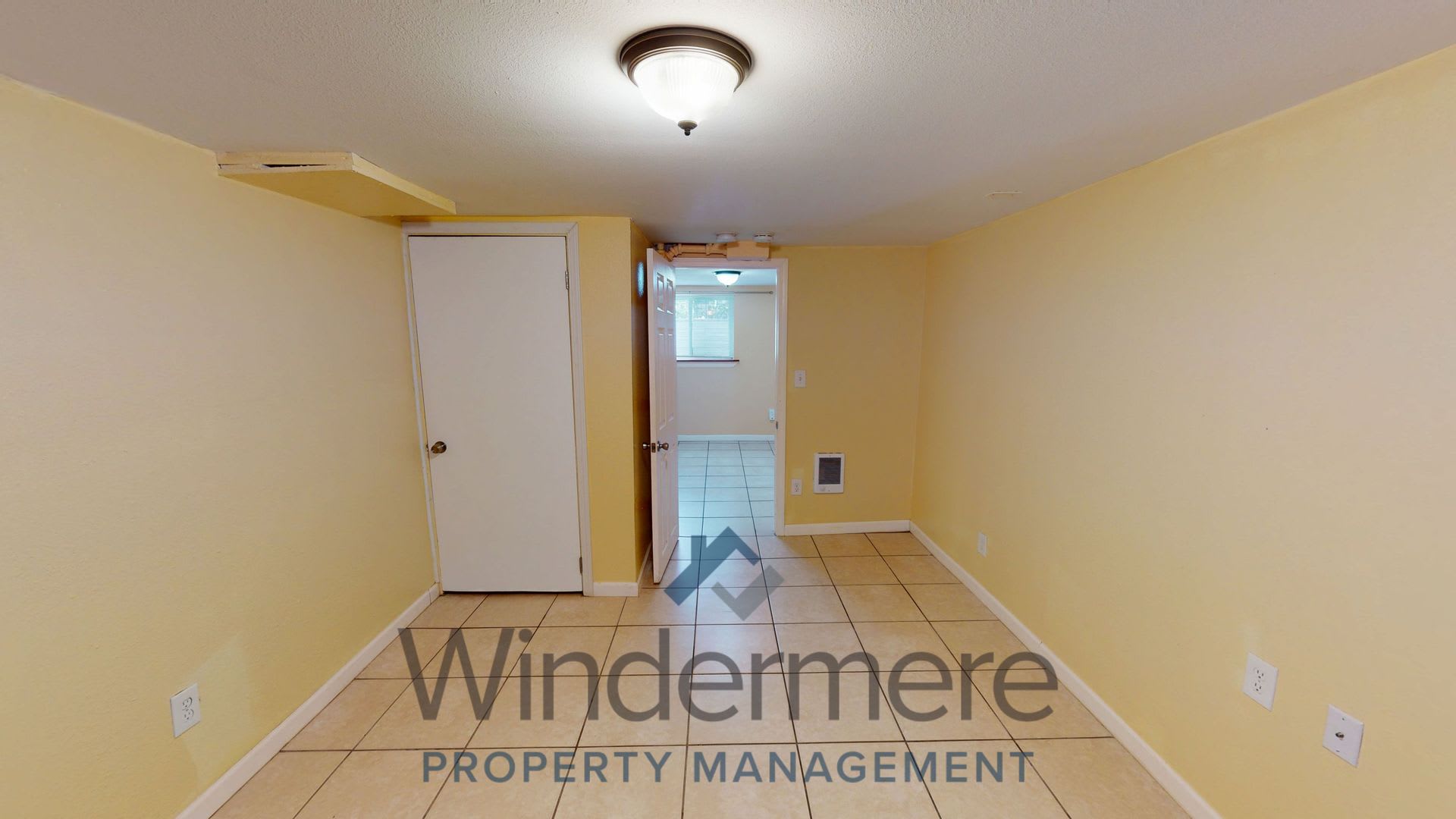 527 E Cherry **Basement Apartment – photo 5