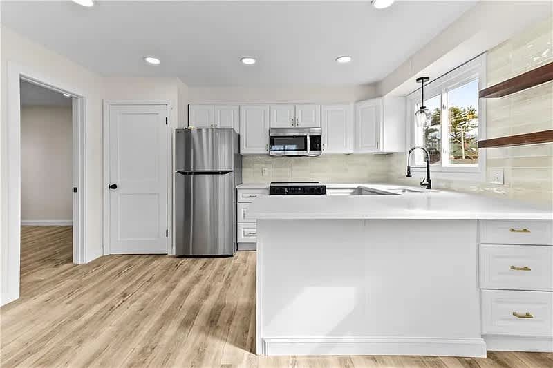 21 Joy St – photo 1