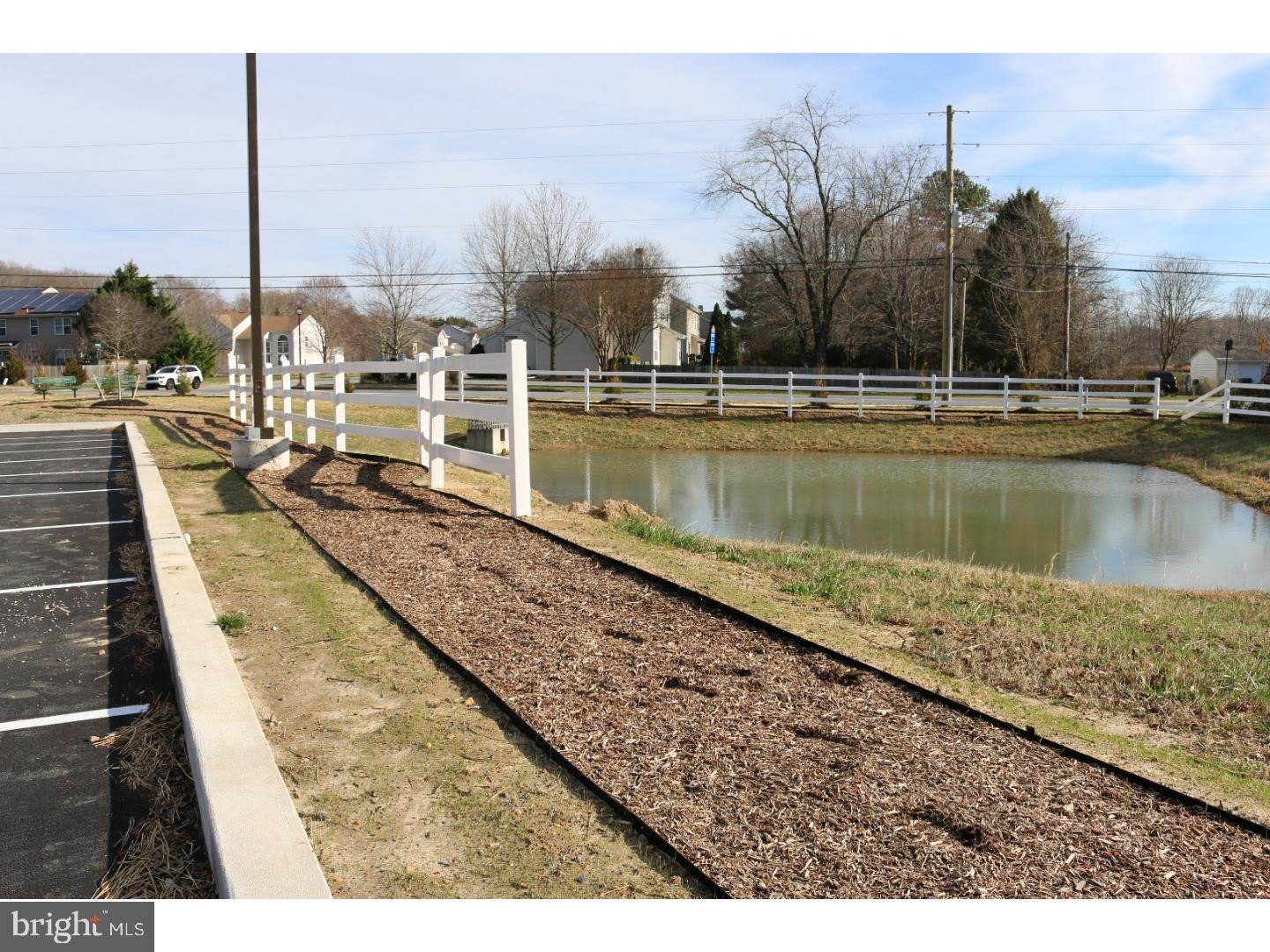 1665 KENTON Road – photo 2