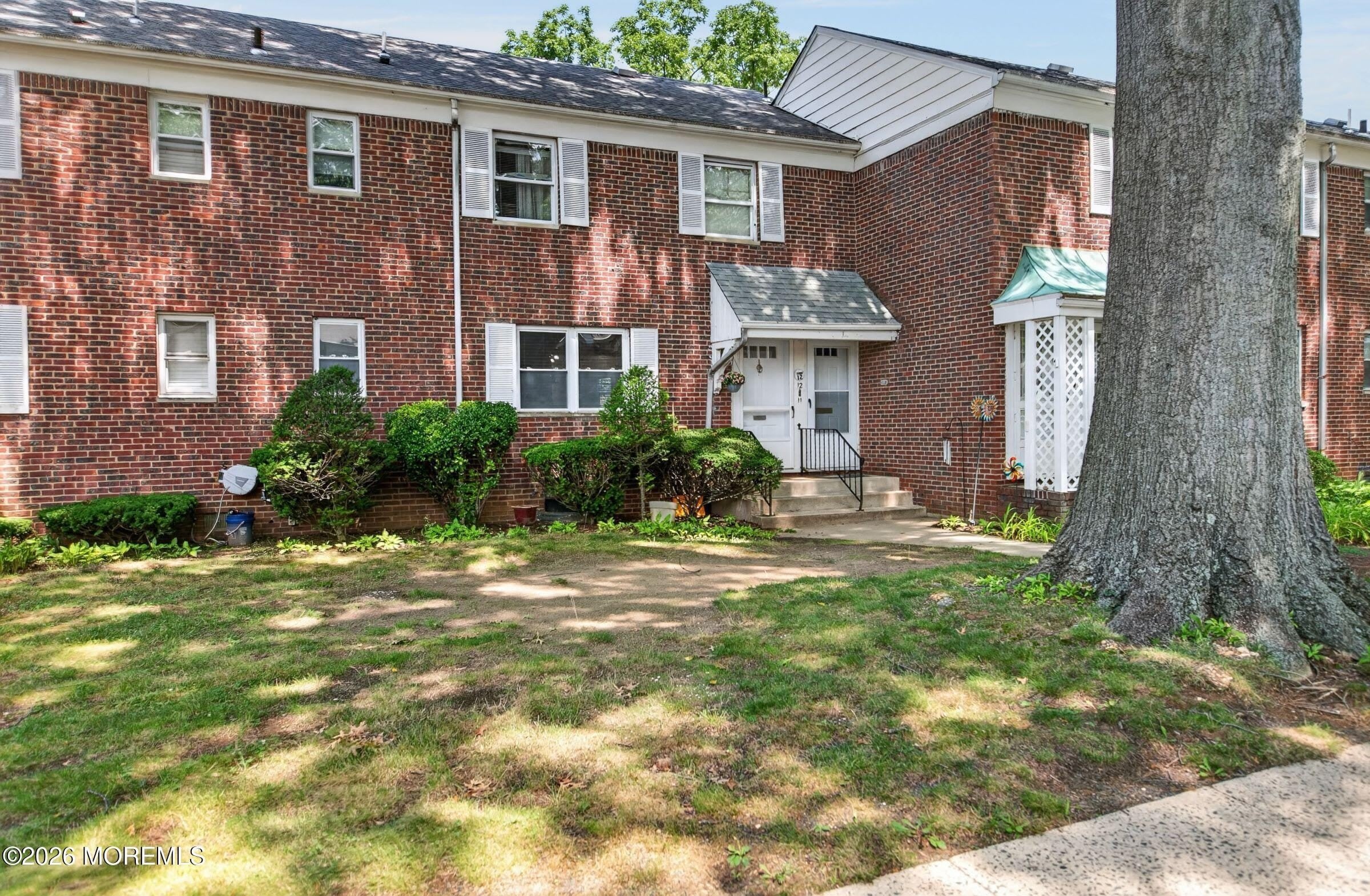 11 Manor Drive – photo 2