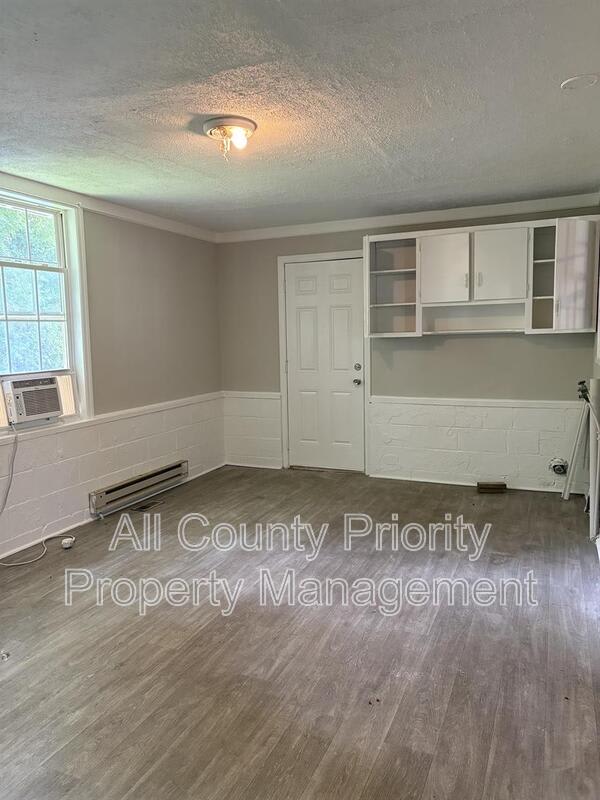 1004 Industrial Ave Ne – photo 4